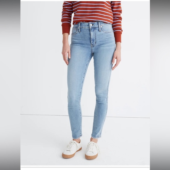 Madewell Jeans Madewell Petite High Rise Skinny Jeans Wheeler Wash madewell-jeans-madewell-petite-high-rise-skinny-jeans-wheeler-wash